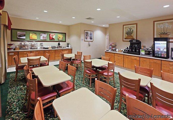 Fairfield Inn & Suites Lubbock Restoran gambar